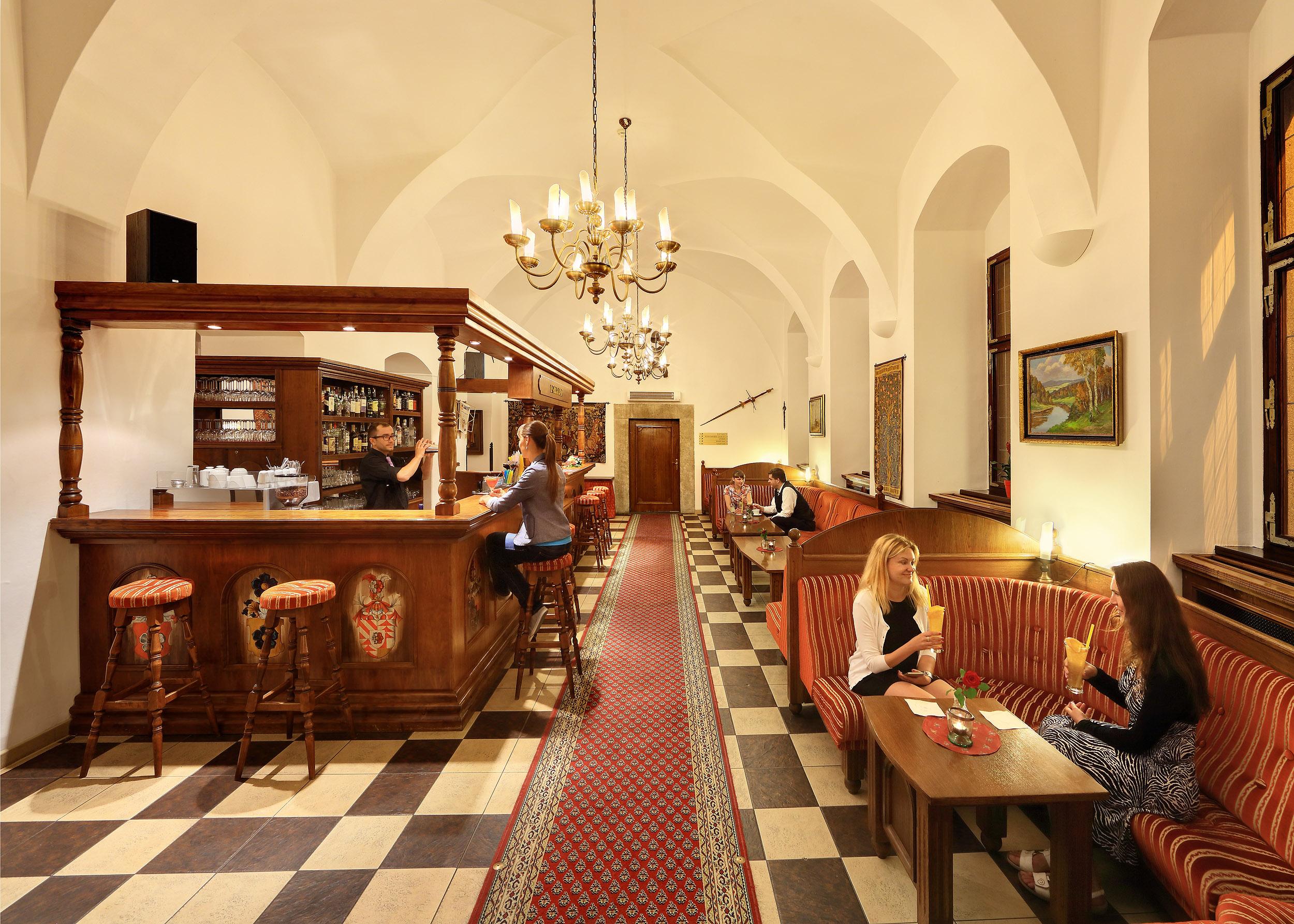 فندق روز Český Krumlov المظهر الخارجي الصورة The interior of the restaurant