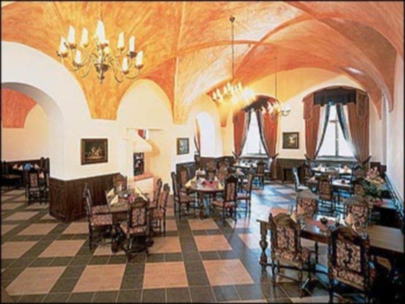 فندق روز Český Krumlov المظهر الخارجي الصورة Restaurant